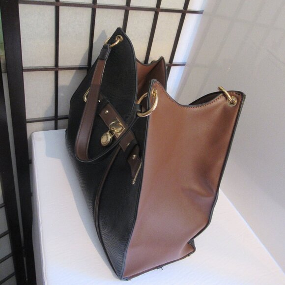 Adriennne Vittadeni, handbag, Faux Leather, Brown & Black, Gold accents, lined. - Picture 5 of 15